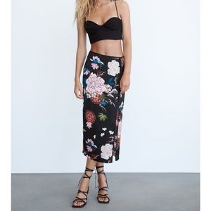 ZARA Skirt NWT Pair this super cute #SATIN MIDI skirt w/tank or T-shirt